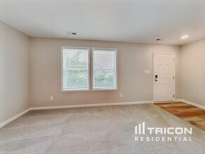 105 Hockey Puck Wy in Benson, NC - Building Photo - Building Photo