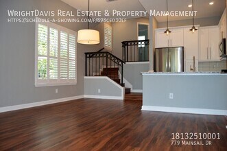 779 Mainsail Dr in Tampa, FL - Foto de edificio - Building Photo