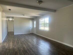 688 Paulk Rd in Dothan, AL - Building Photo - Building Photo