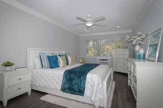 91 S Clinton Ave-Unit -2B in Bay Shore, NY - Building Photo - Building Photo