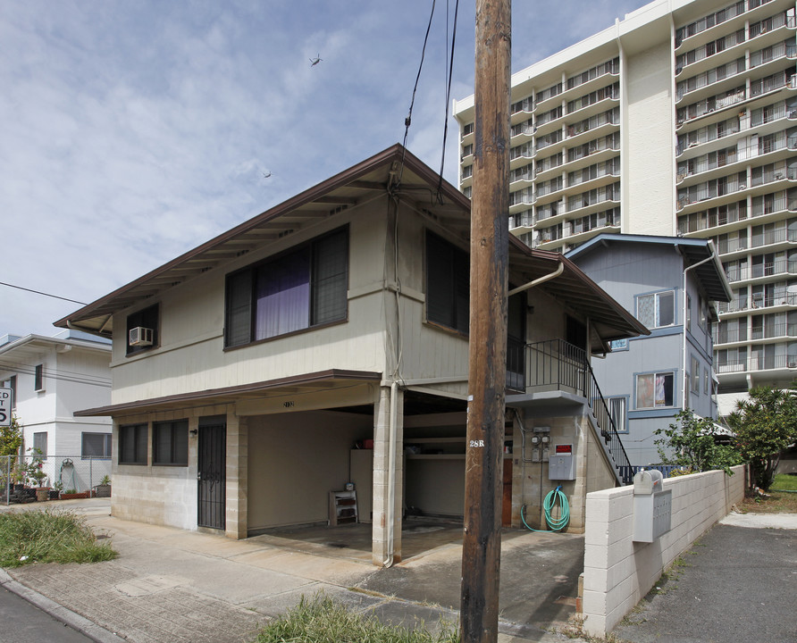 2132 Waiola St in Honolulu, HI - Building Photo