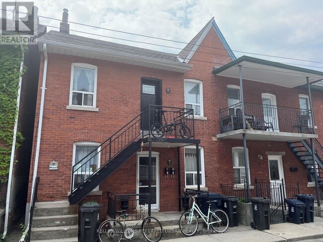 property at 9 Clinton Pl