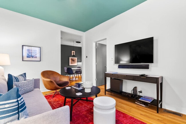 3839 N Southport Ave in Chicago, IL - Building Photo - Building Photo