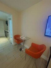 7310 Harding Ave in Miami Beach, FL - Foto de edificio - Building Photo