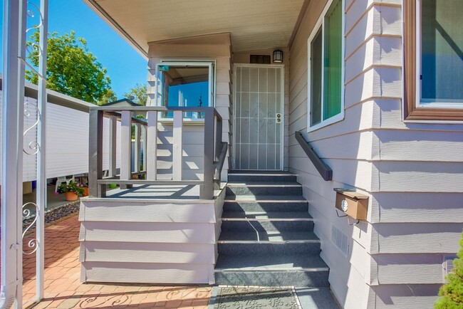 1501 Anza Ave in Vista, CA - Building Photo - Building Photo