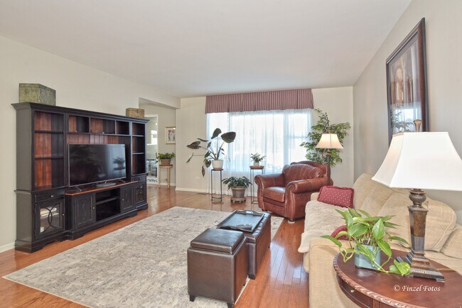 13060 Drendel Rd in Huntley, IL - Building Photo - Building Photo