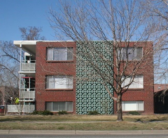 Lynn Marie Apartments in Denver, CO - Foto de edificio - Building Photo