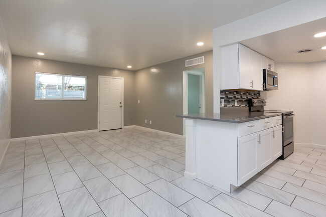 Del Rey Apartments in Tucson, AZ - Foto de edificio - Interior Photo