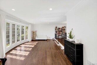 270 Victory Blvd in New Rochelle, NY - Building Photo - Building Photo