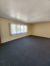 7416 Durham Ave in North Bergen, NJ - Building Photo - Building Photo