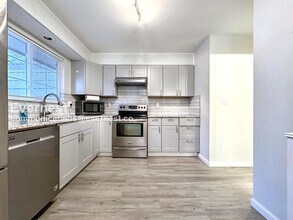 7105 E Briarwood Dr in Centennial, CO - Building Photo - Building Photo