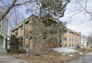 Uptown- Whittier in Minneapolis, MN - Foto de edificio - Building Photo