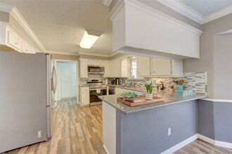 17206 Seven Pines Dr in Spring, TX - Building Photo - Building Photo