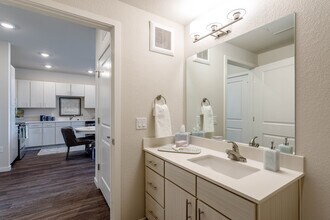Solana Lakewood in Lakewood, CO - Building Photo - Interior Photo