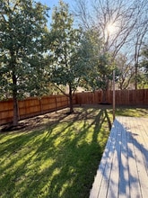 8803 Palace Pkwy in Austin, TX - Foto de edificio - Building Photo