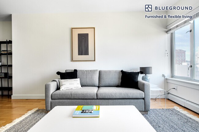 899 Pine St in San Francisco, CA - Building Photo - Building Photo