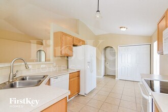 3634 Queens Cove Blvd in Winter Haven, FL - Building Photo - Building Photo