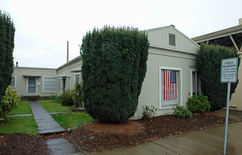 Park Street Apartments in Lebanon, OR - Building Photo - Building Photo