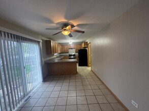 655 Winston Dr in Bourbonnais, IL - Building Photo - Building Photo