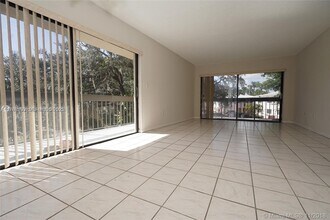 5201 Orduna Dr in Coral Gables, FL - Building Photo - Building Photo