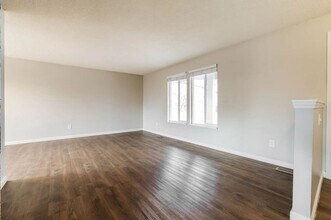 1513 S Dearborn St in Aurora, CO - Foto de edificio - Building Photo