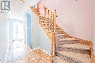 1290 Heritage Way in Oakville, ON - Building Photo - Building Photo