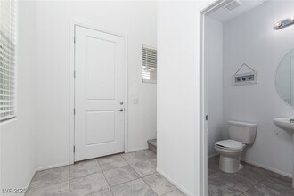 5319 Wally St in North Las Vegas, NV - Building Photo - Building Photo