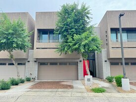 4230 N 21st St in Phoenix, AZ - Building Photo