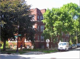 801 Monroe St in Evanston, IL - Building Photo