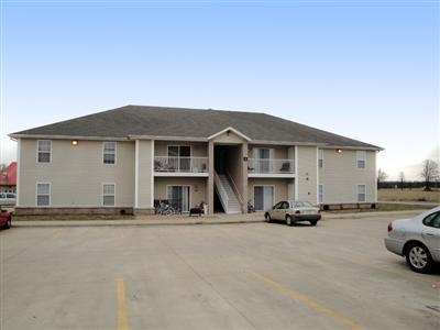 Pin Oak Apartments in Aurora, MO - Building Photo - Building Photo