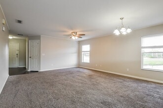 15640 Perdido Dr in Orlando, FL - Foto de edificio - Building Photo