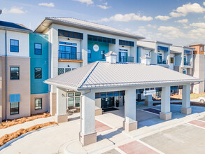 Novel Place Senior Living - Blue Springs in Blue Springs, MO - Building Photo - Building Photo