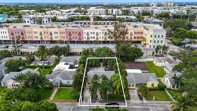 211 NE 1st Ave in Delray Beach, FL - Building Photo - Building Photo