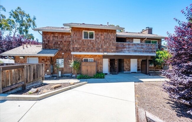 property at 1416 San Luis Dr