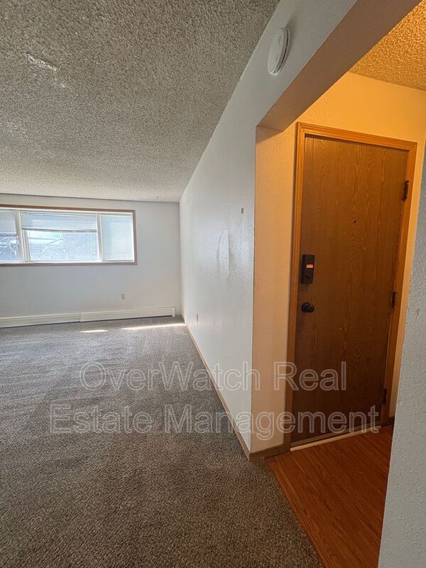 1509 W 45th Ave in Anchorage, AK - Building Photo - Building Photo