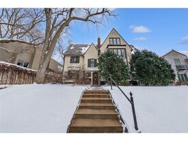 1721 Humboldt Ave S in Minneapolis, MN - Building Photo