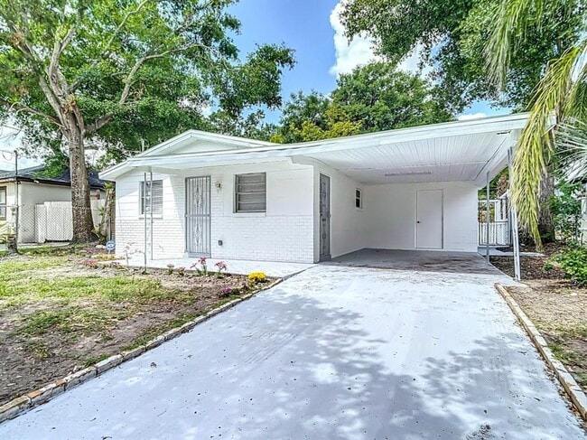 property at 3512 N 10th St