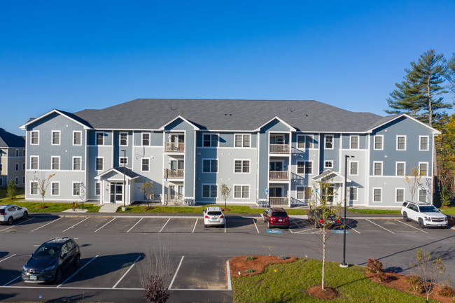 Residences at MacGregor Cut in Londonderry, NH - Building Photo - Building Photo