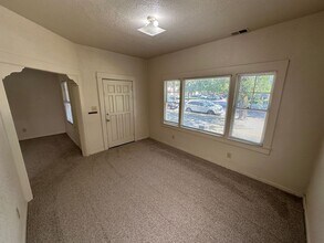 615 16th St in Modesto, CA - Building Photo - Building Photo