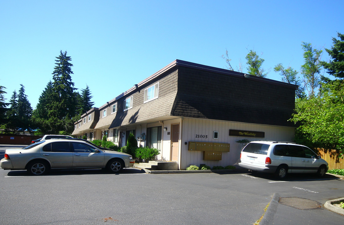 Woodlake Townhomes in Edmonds, WA - Building Photo