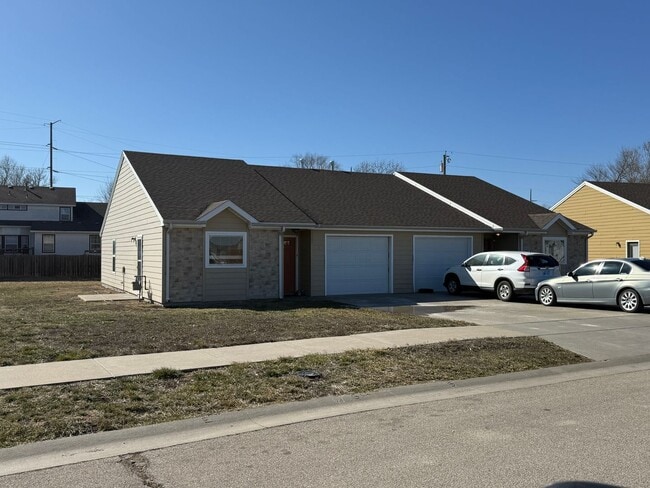 624 Grainfield St in Manhattan, KS - Building Photo - Building Photo