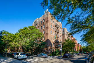 25 Parade Pl in Brooklyn, NY - Building Photo - Building Photo