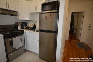43 Joy St, Unit 1 in Boston, MA - Building Photo