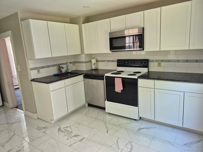 property at 28 Alden Pl
