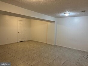 14684 Cloverdale Rd in Woodbridge, VA - Building Photo - Building Photo