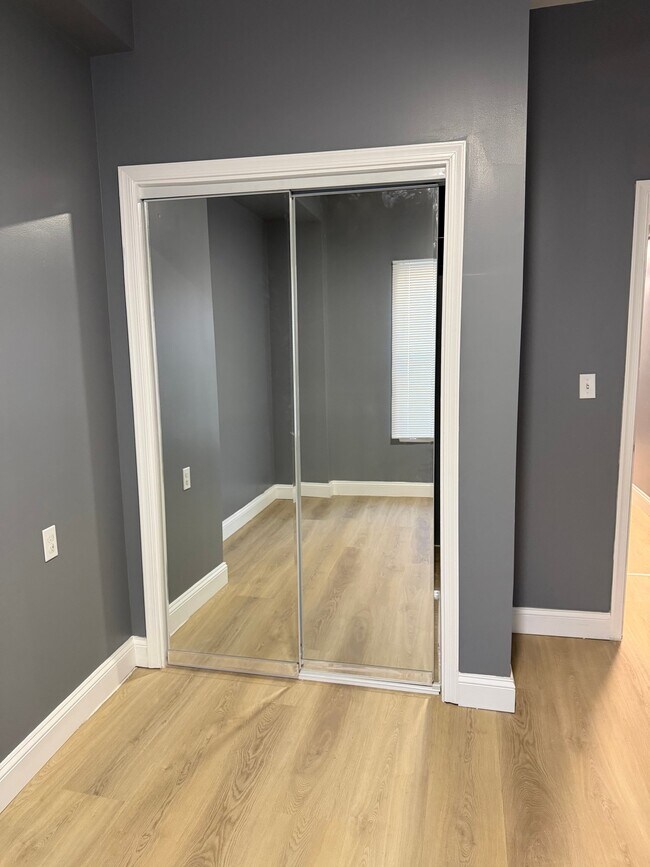 427 S Augusta Ave in Baltimore, MD - Building Photo - Building Photo