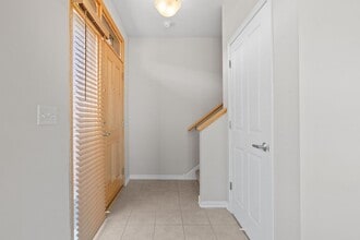 731 Mercer St in St. Paul, MN - Foto de edificio - Building Photo