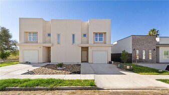 12 B W St in Mission, TX - Building Photo