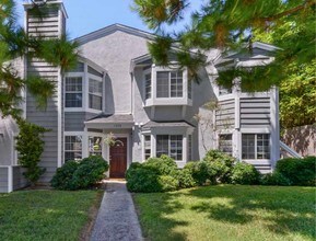 5228 Cass St in San Diego, CA - Building Photo - Building Photo