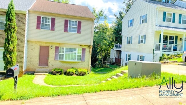 506 Moseley Dr in Charlottesville, VA - Building Photo - Building Photo